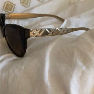 Burberry tortoise cat eye sunglasses